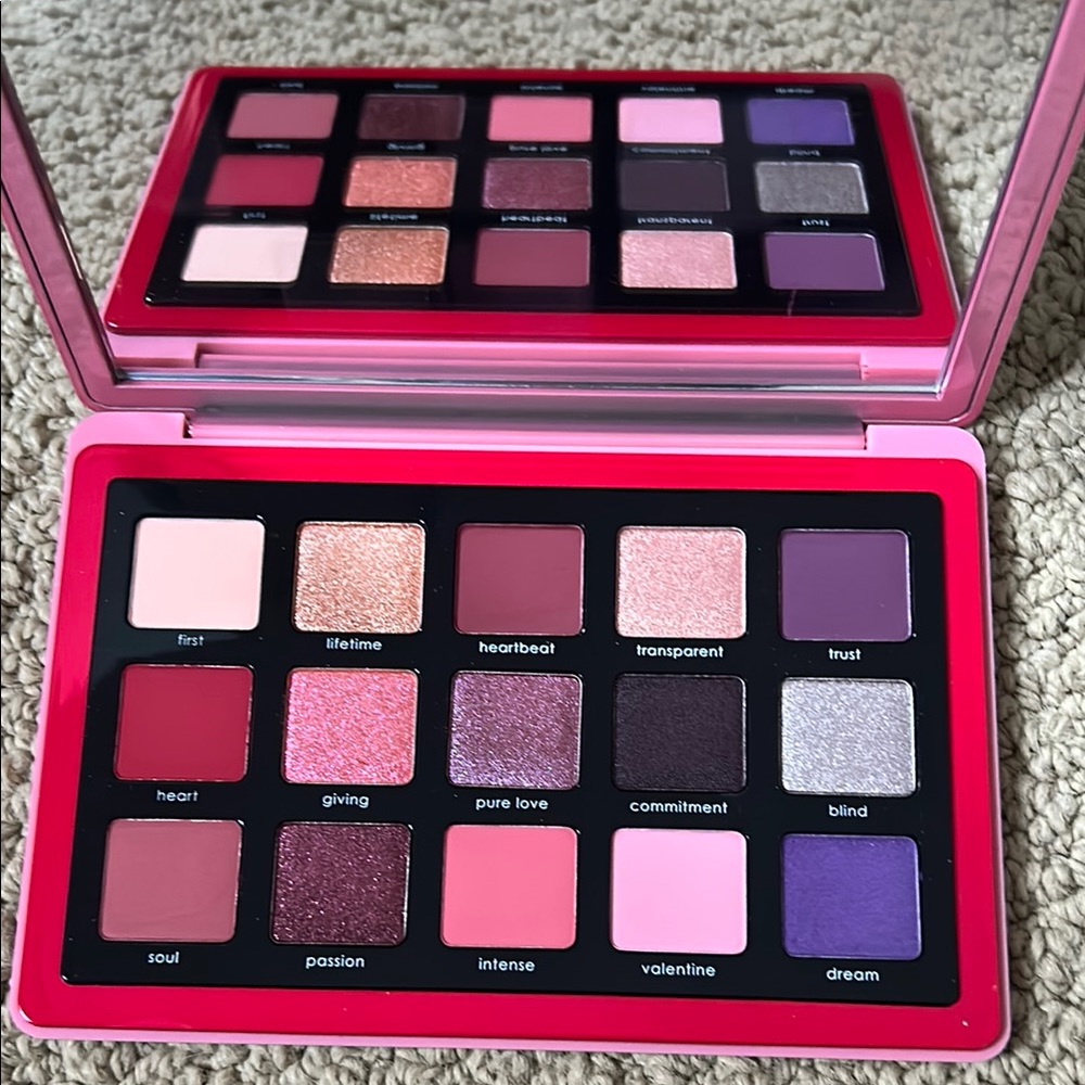 Natasha Denona love palette